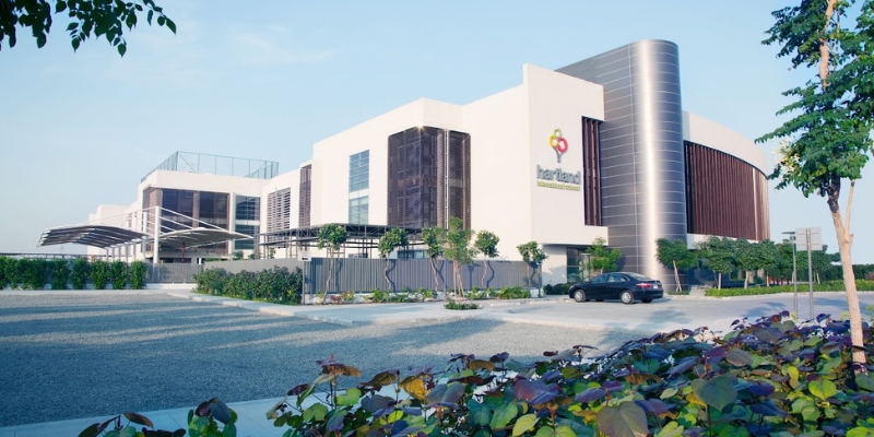 School in Jumeirah Lake Towers