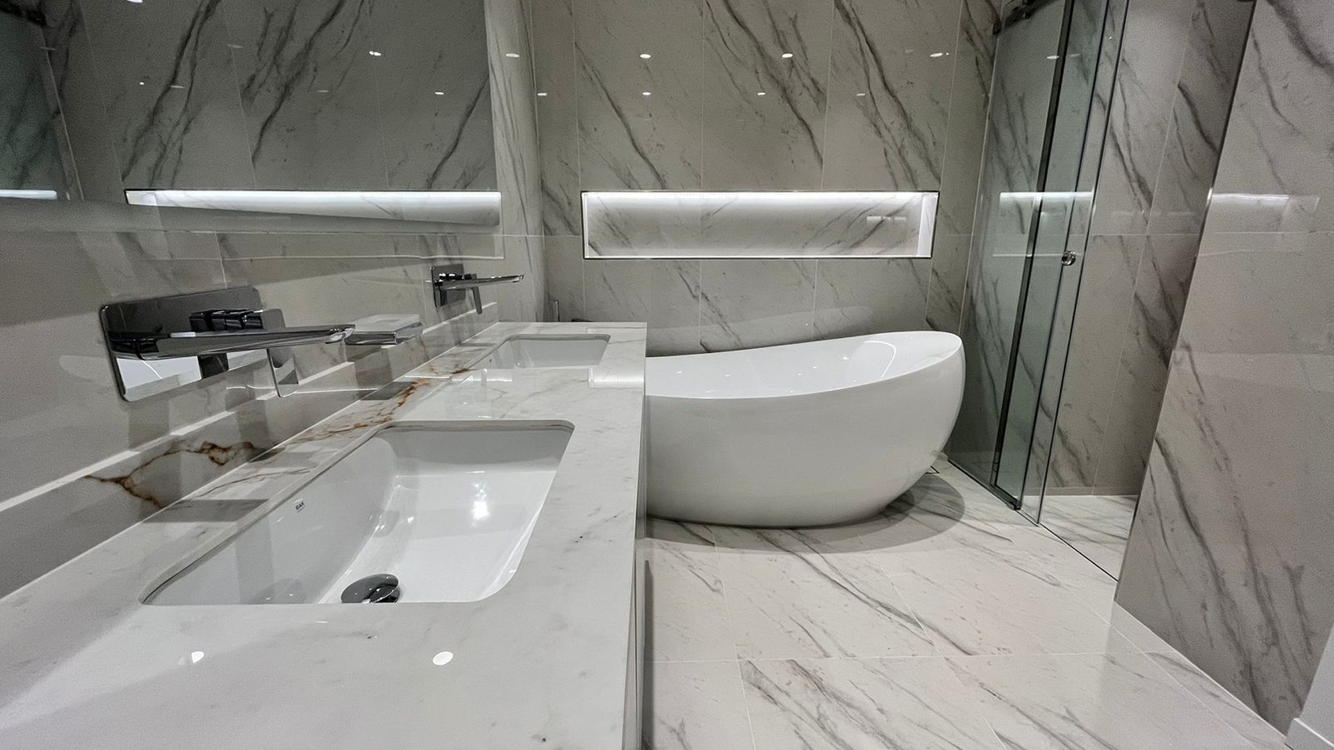 High Floor | Vacant Now | New To Market