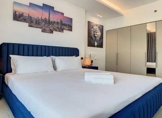 Industrial Chic Designer Villa | Marina Vi...