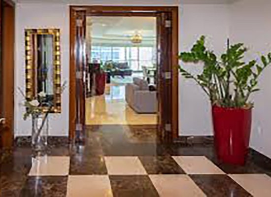 Luxurious Property | Panoramic Views | Des...