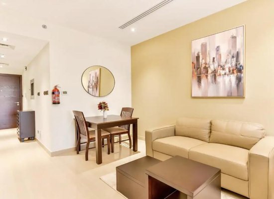 Luxurious With Burj View | High Floor | Va...